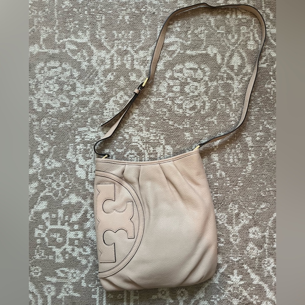 Tory Burch light pink crossbody bag